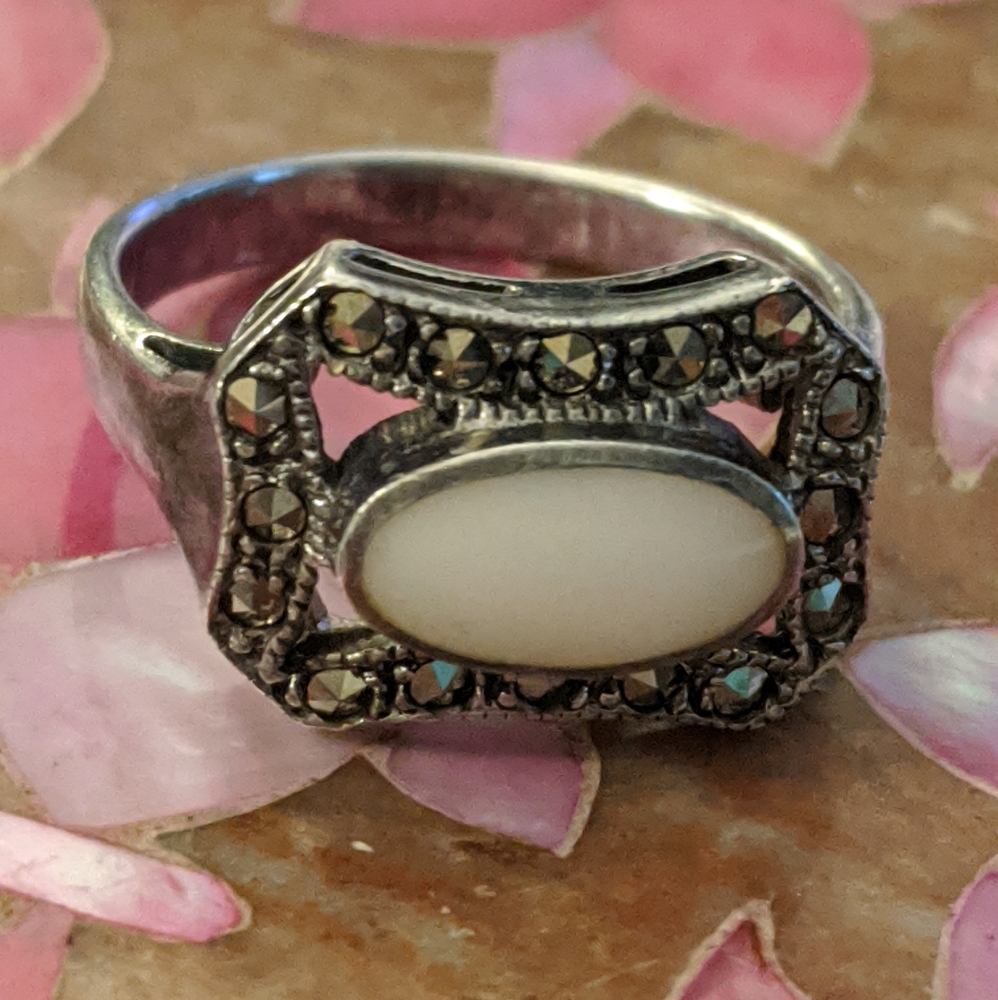GORGEOUS Antique/Vintage 1950's Sterling Silver Ring with Real Diamonds - Picture 1 of 16